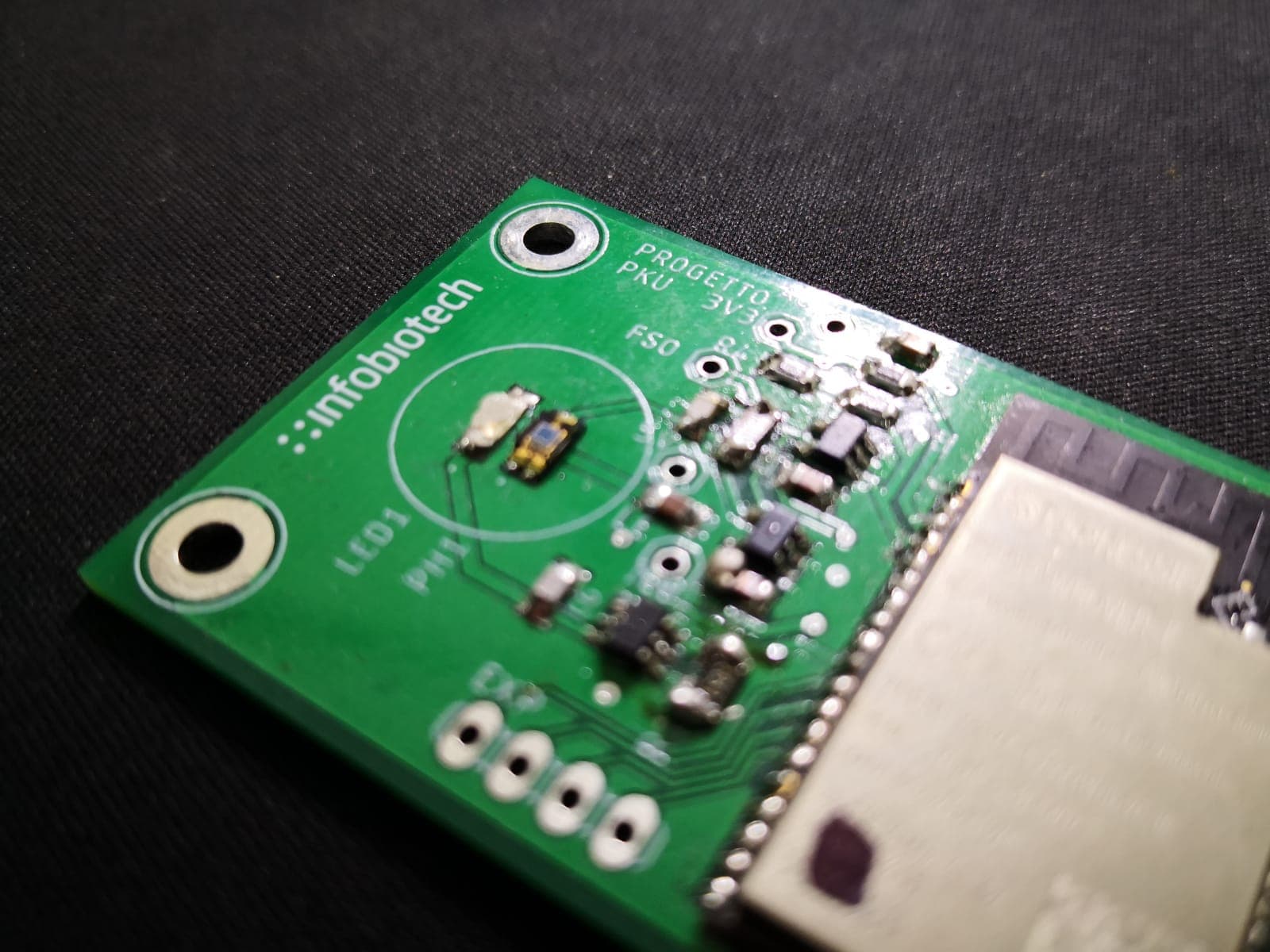 New POC Device (detail, circuit board)